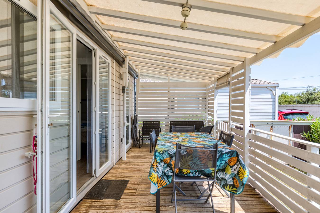 Caravane 'La Carabasse' avec terrasse privée et climatisation in Vias Plage, Vias
