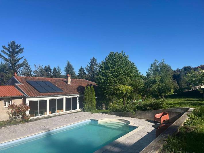 Maison de vacances pour 10 personnes, avec piscine ainsi que vue et jardin