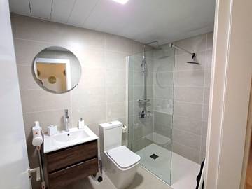 Holiday Apartment for 6 People in La Carihuela, Torremolinos, Photo 2