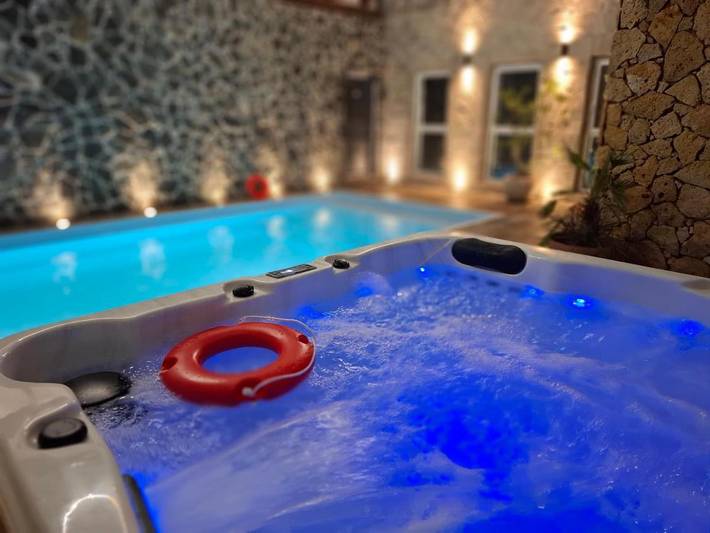 Bed & breakfast dla 5 osób, z ogród i basen oraz widok i sauna, zwierzęta dozwolone - 1