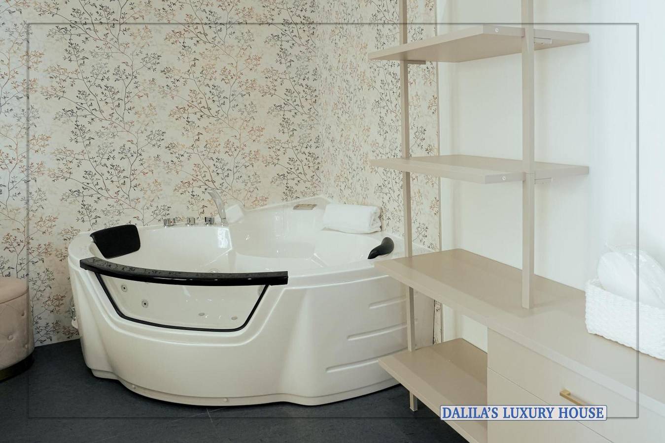 Ganze Wohnung, Apartment 'Dalila S Luxury House' mit Wlan und Klimaanlage in Torre a Mare, San Giorgio (Bari)