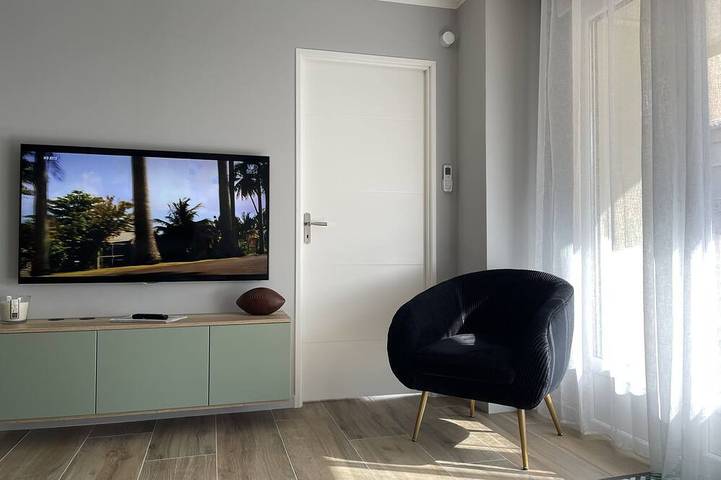 Gîte pour 4 personnes, avec balcon, animaux acceptés dans Casino De Sainte Maxime