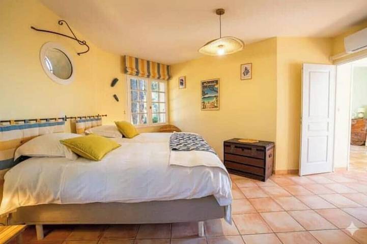 Villa la grive sea view swimming pool land 5500m² absolute calm in Ollioules, Mittelmeerküste (Frankreich)