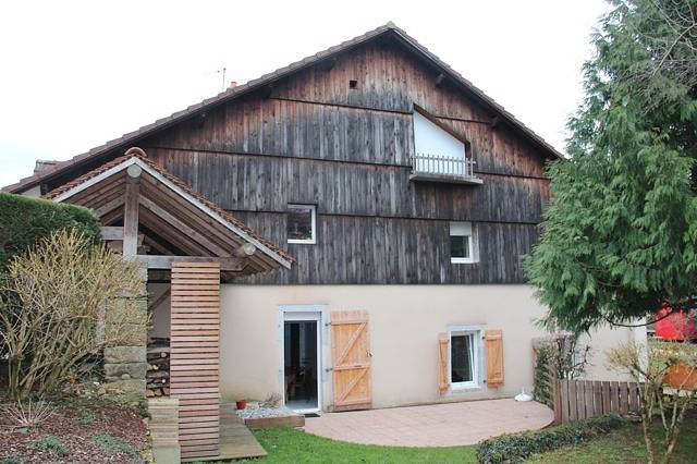 Gîte pour 4 personnes, avec terrasse et jardin à Pirey