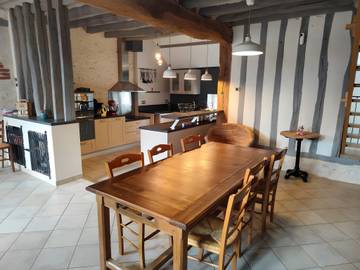 Location De Vacances pour 15 Personnes dans Dame-Marie-les-Bois, Vallée de la Loire, Photo 3