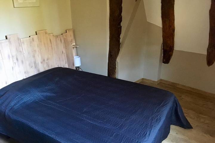 Location de vacances pour 7 personnes, avec jardin et jacuzzi ainsi que piscine et terrasse à Archignac - 3