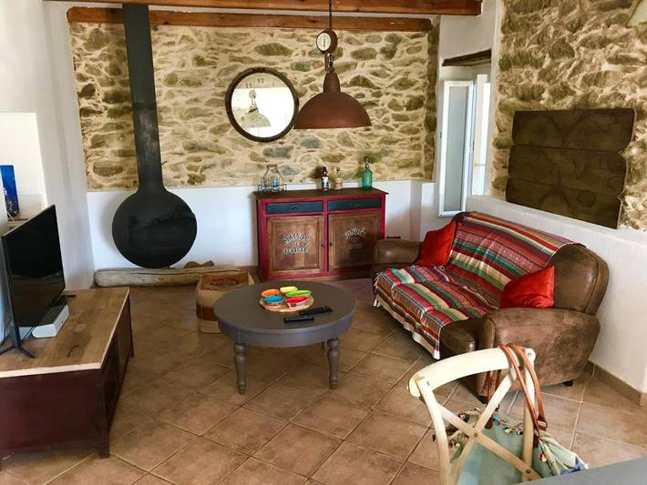 Gîte pour 4 personnes, avec vue et balcon à Castifao - 2