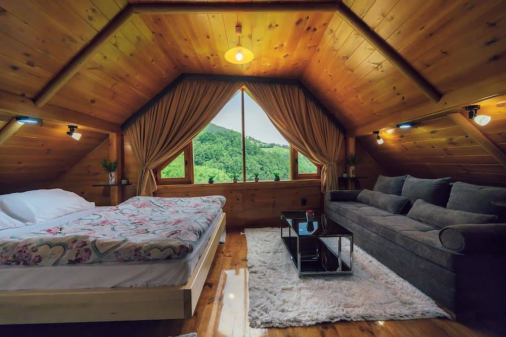 Chalet Tara récemment construit sur deux niveaux avec vue sur la rivière in Parc national Durmitor