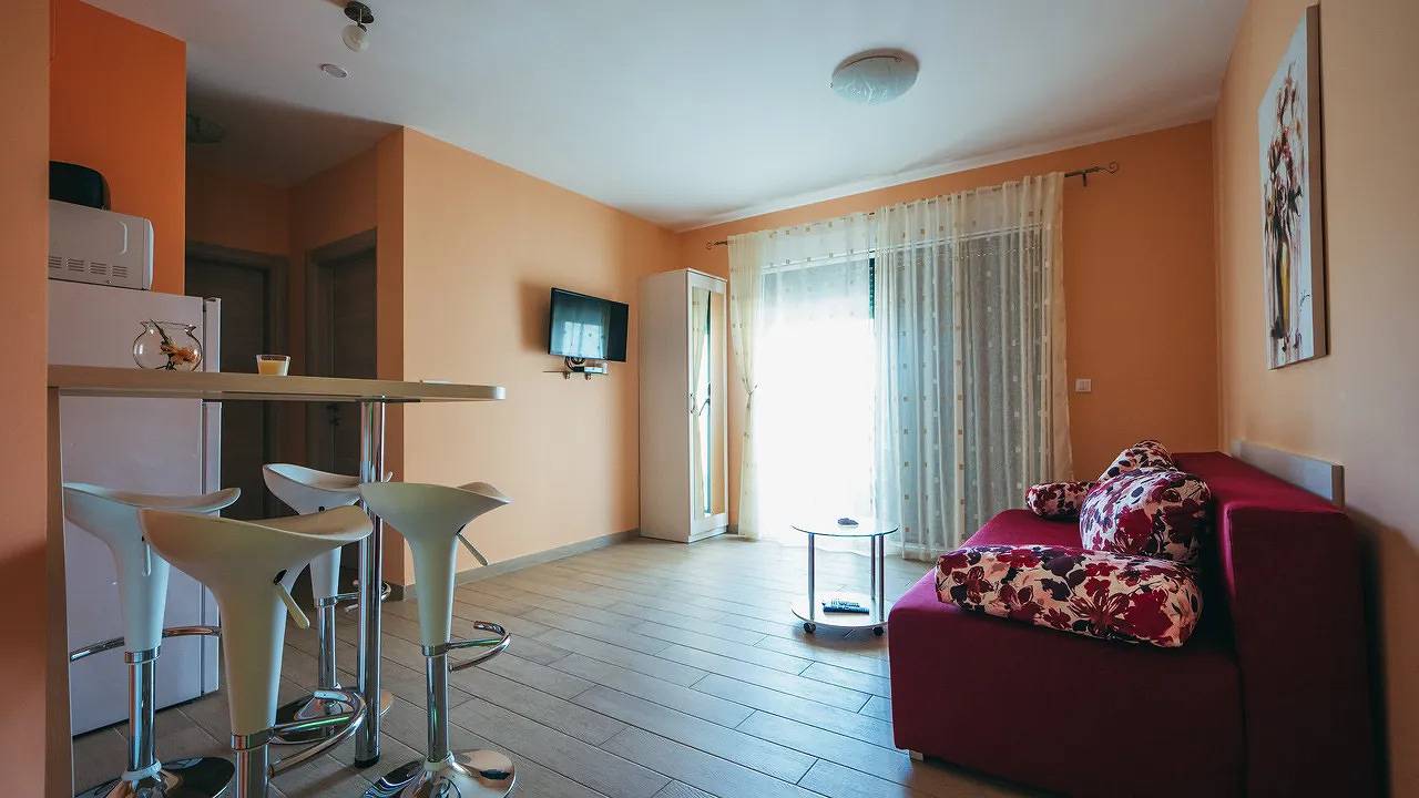 Hel ferieleilighet, Ferienwohnung für 4 Personen (30 m²) in Promajna in Promajna, Makarska Riviera