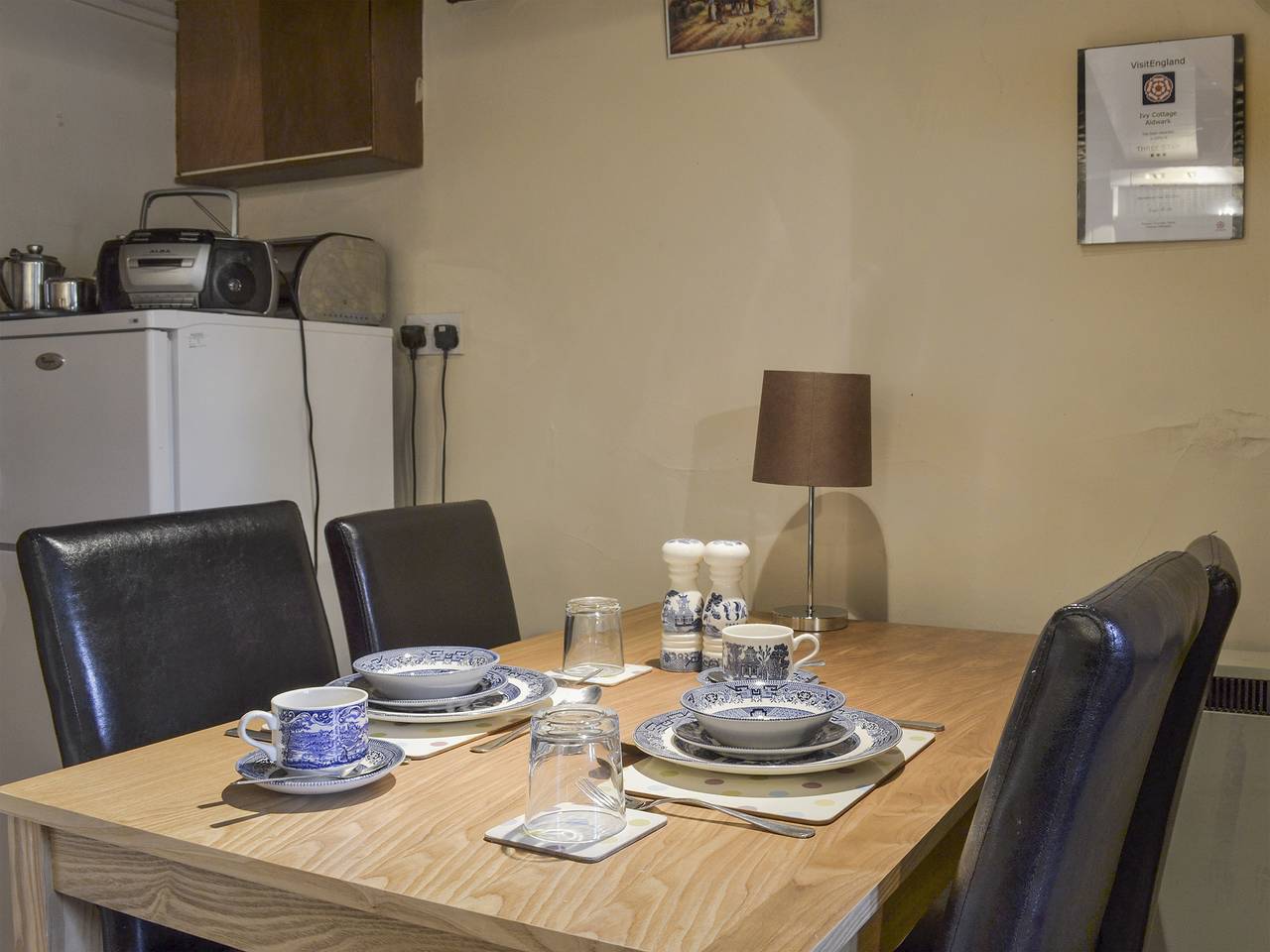 Ivy Cottage in Aldwark, Derbyshire