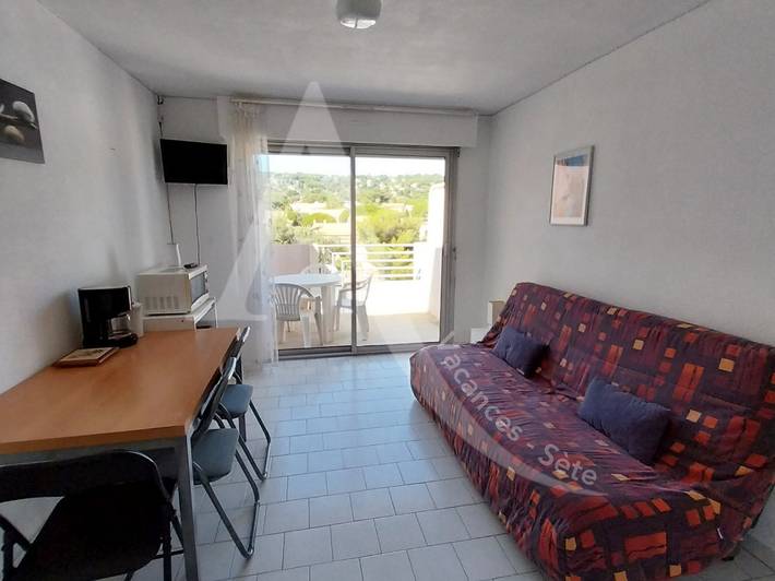 Gîte pour 4 personnes, avec terrasse dans Plage Lazaret - 2