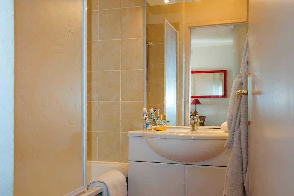 Appartement entier, Travelski home classic - Résidence Les Balcons d'Anaïs 3 stars in La Norma, Villarodin-Bourget