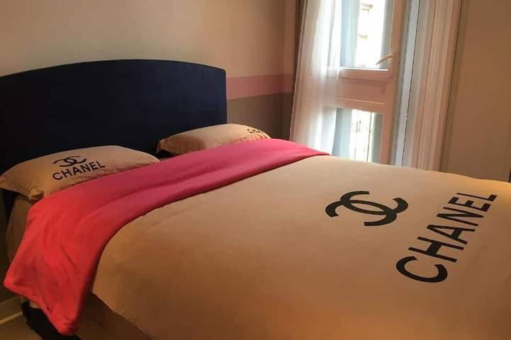 Gîte pour 5 personnes, avec jardin ainsi que piscine et sauna à Nanterre - 2