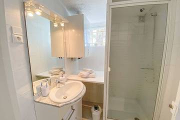 Chambre D’hôte pour 8 Personnes dans Vallauris, Région de Cannes, Photo 4