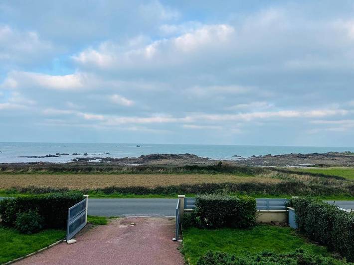 Location de vacances pour 9 personnes, avec vue et jardin à Omonville-la-Rogue - 2