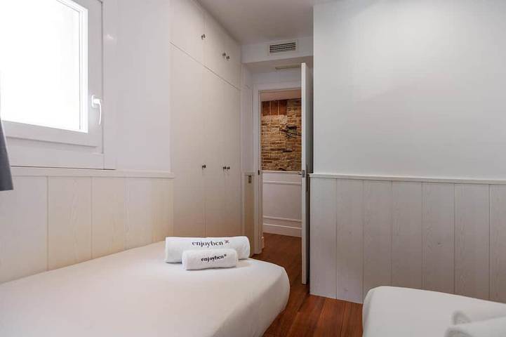 Appartement entier, Penthouse avec terrasse privée au cœur du quartier du Born in Barcelona Centre, Barcelone