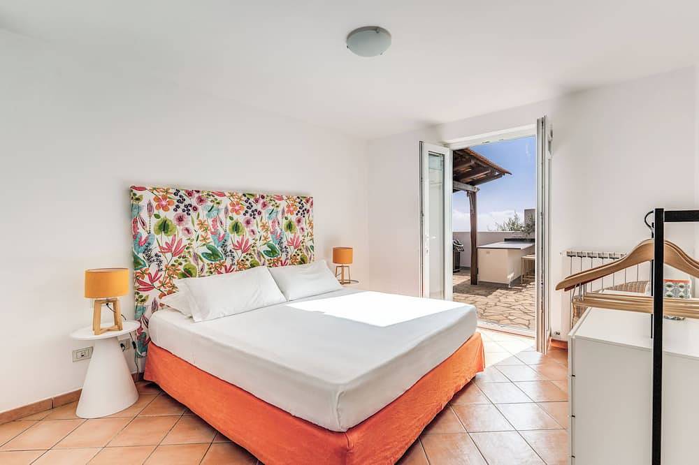 Villa Chez Piè: Panoramic Views, Pool & Concierge in Torca, Neapel Provinz