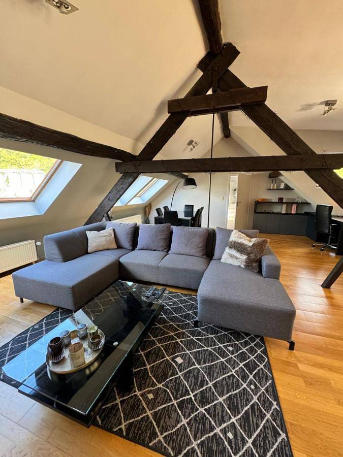 Gîte pour 5 personnes, avec Balcon et Terrasse ainsi que Jardin et Vue à Chaudfontaine
