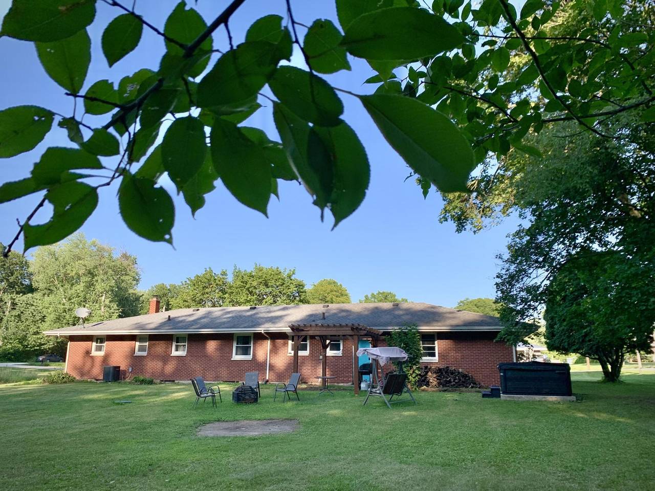 |Hot Tub| Hazel Acres| Quiet Getaway | Notre Dame in Saint Joseph County (IN)