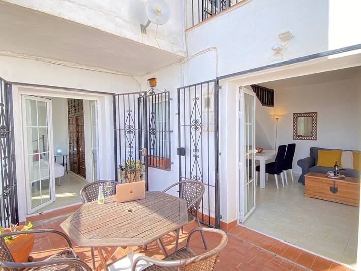 Casa Adosada en Nerja para 4 con Piscina, Bbq y Cercanía a la Playa in Urbanización Punta Lara, Nerja