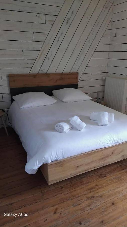 Location de vacances pour 12 personnes, avec terrasse et vue à Saint-Aubin-des-Ormeaux - 4