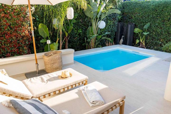 Location de vacances pour 4 personnes, avec jardin et piscine dans Plage de la Salis - 4
