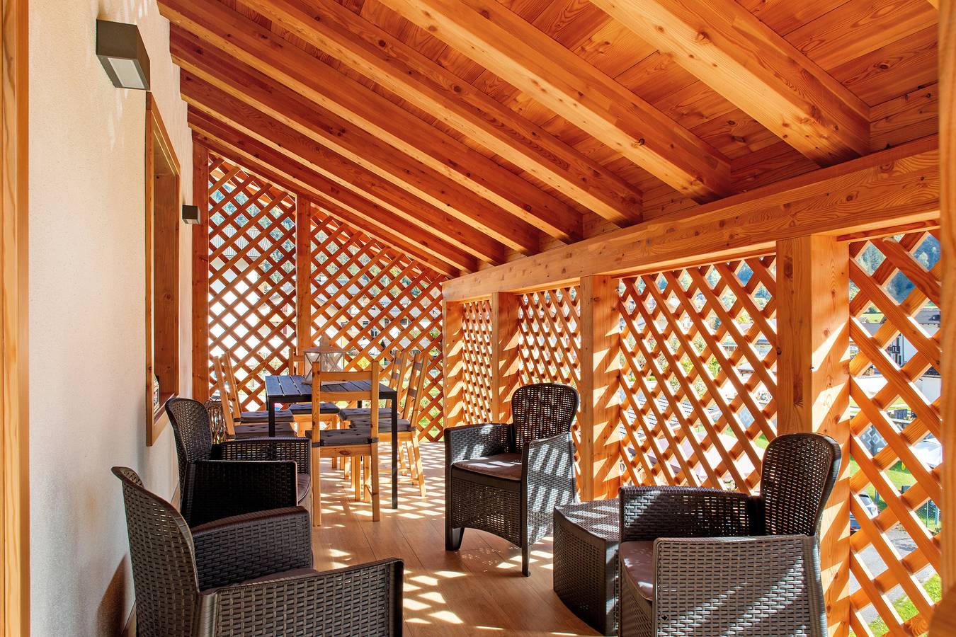 Casa Vacanze 'Dimora Dajana' con Vista Montagna, Terrazza Privata e Wi-Fi in Mezzano, Dolomiti di Fiemme