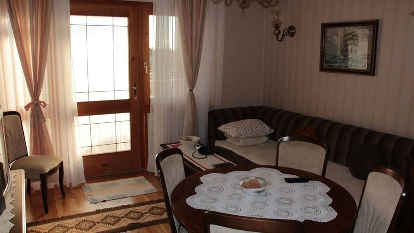 Ferienwohnung für 5 Personen, mit Garten, mit Haustier in Vodice