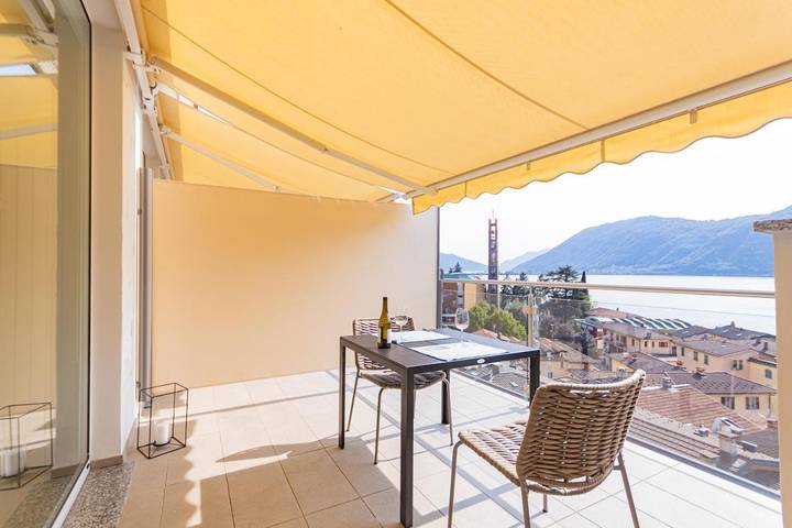 Gîte pour 4 personnes, avec terrasse et vue sur le lac à Campione d'Italia