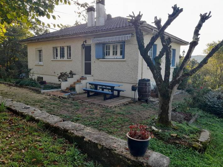 Gîte pour 5 personnes, avec jardin ainsi que vue et piscine à Soturac - 4