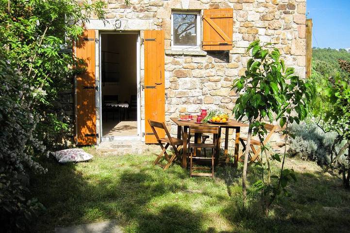Appartement de vacances pour 3 personnes, avec jardin et terrasse