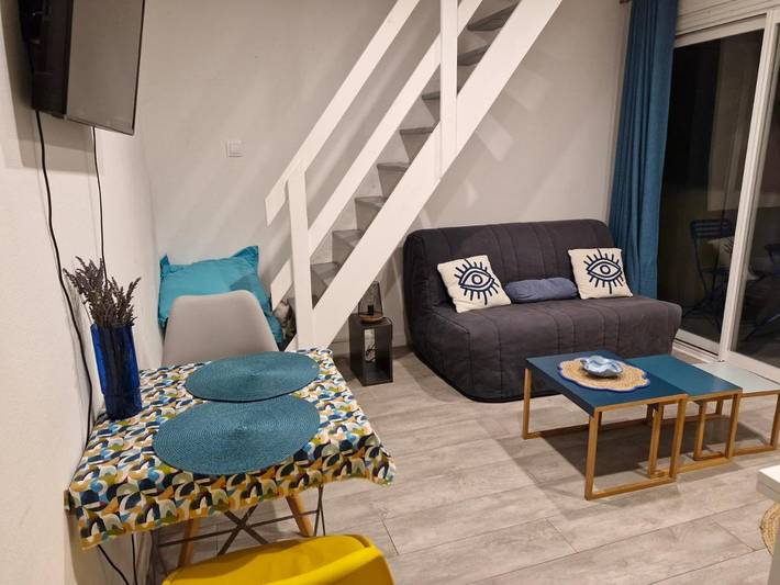 Appartement de vacances pour 4 personnes, avec piscine et balcon, animaux acceptés