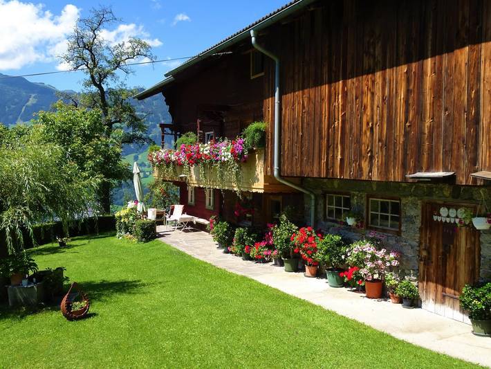 Bauernhof für 7 Personen, mit Balkon und Garten in Hart im Zillertal