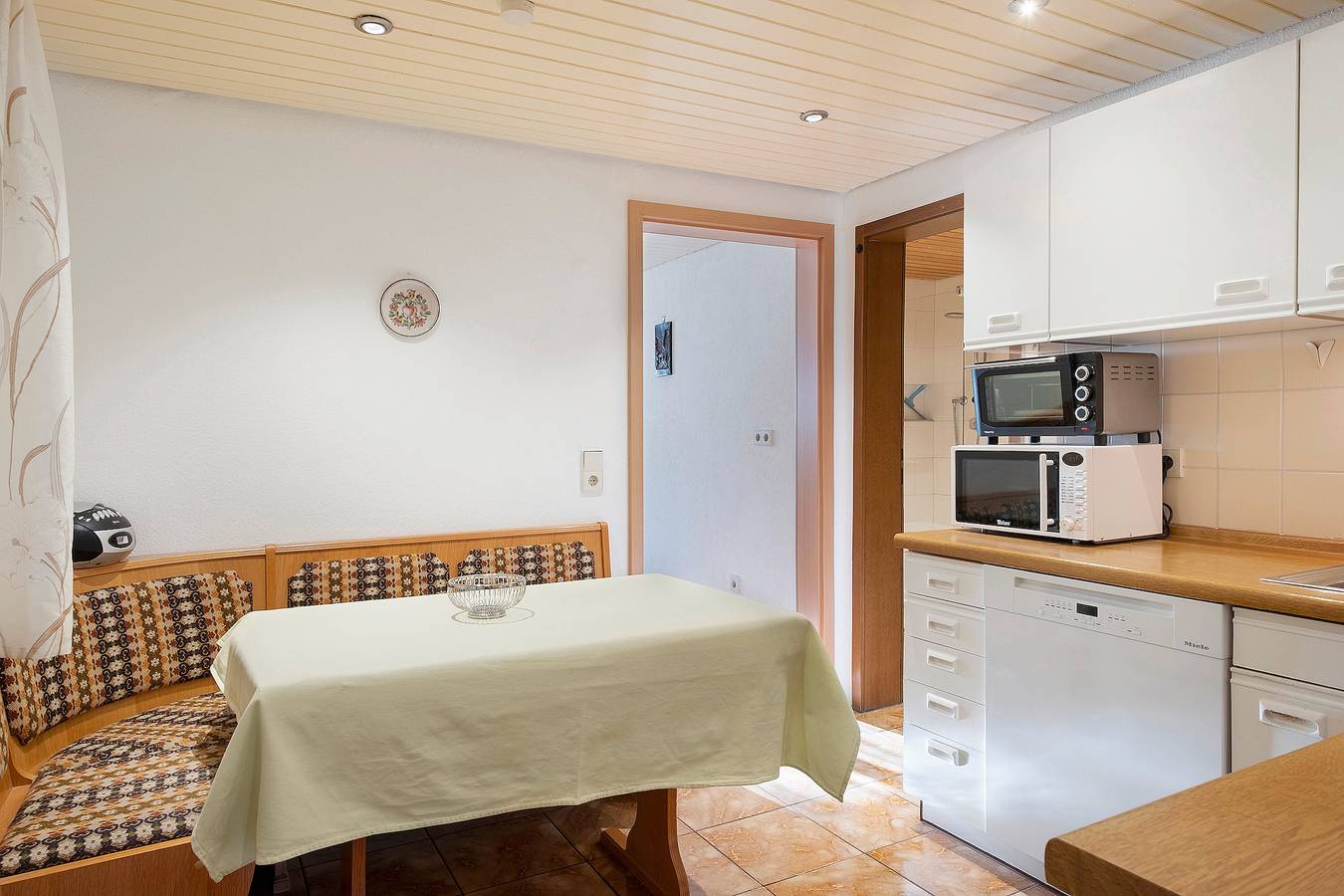 Ganze Wohnung, Ferienwohnung Steinhäusle 1 mit Bergblick, Gemeinschaftsterrasse und Wlan in Vöhrenbach, Mittlerer Schwarzwald