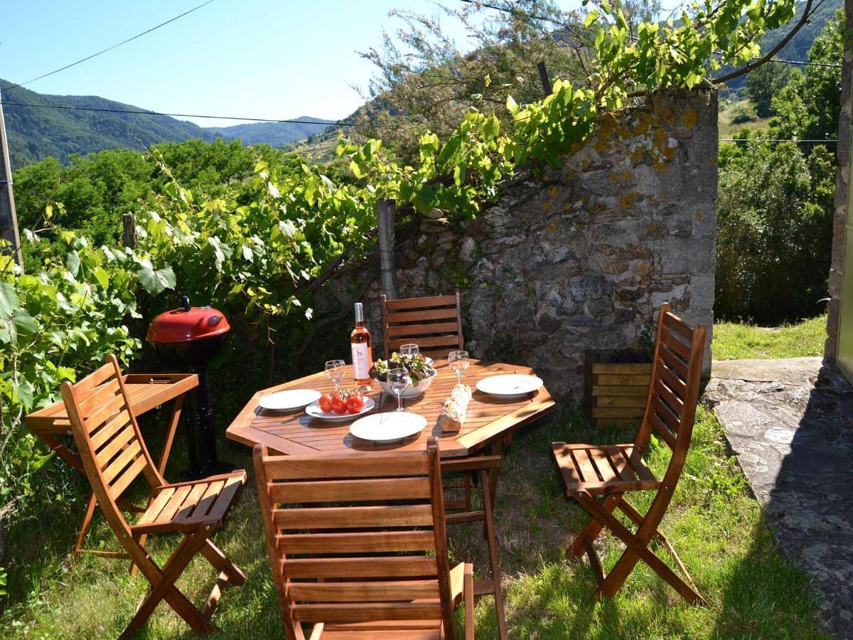 Two-Bedroom Holiday Home in Villeneuve-d'Allier, Haute-Loire