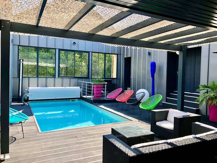 Chambre d’hôte pour 2 personnes, avec piscine