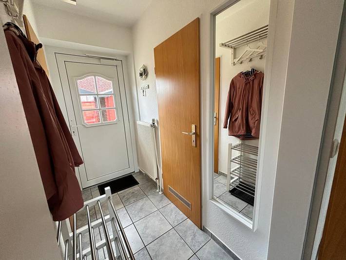 Ferienhaus für 4 Personen, mit Terrasse und Garten in Carolinensiel - 2