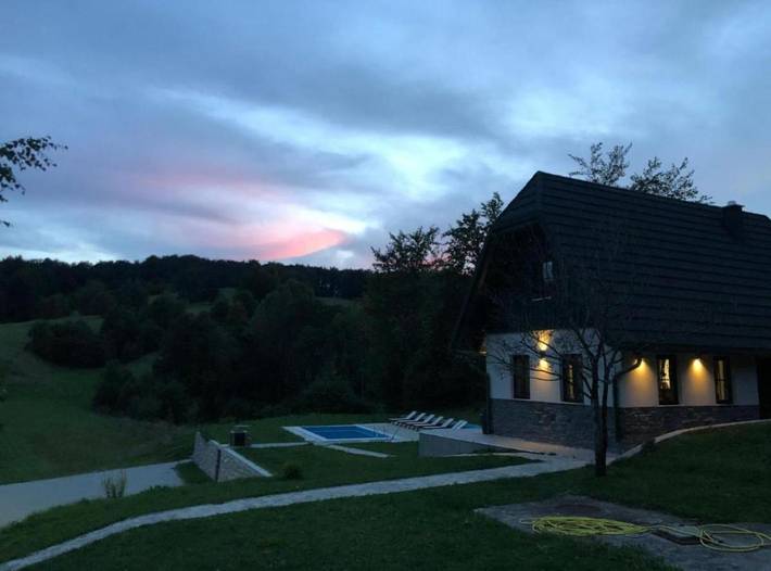 Maison d’hôte pour 2 personnes, avec jardin et piscine dans Plitvička Jezera - 3