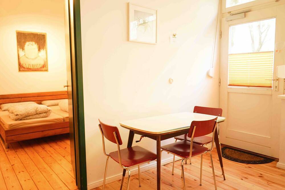 Ganze Wohnung,  Peaceful flat in the trendy Prenzlauerberg in Prenzlauer Berg Berlin, Berlin