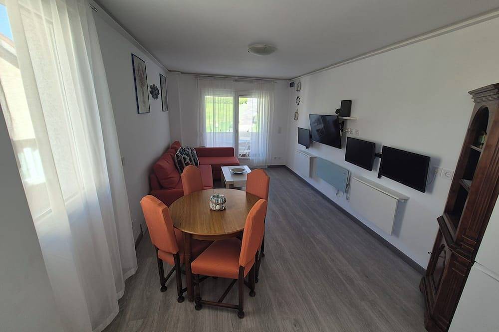 Entire apartment, Cozy, very comfortable, very close to the beach. in Miengo, Cantabrian Coast