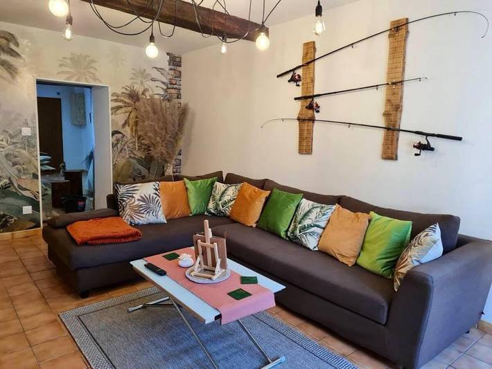 Location de vacances pour 4 personnes, avec Terrasse à Deville
