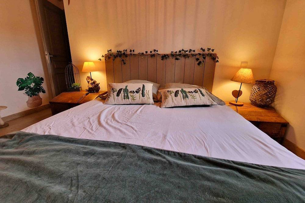 New house, 60 m from the beach of ker chalon:,Ker Anne,(chez Anne ) in L'Île-d'Yeu, Vandea