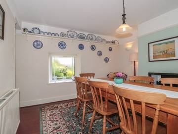 Log Cabin for 5 People in Cheddar, Somerset, Photo 4