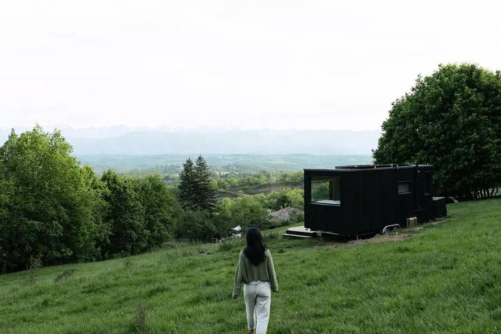 Ganze Wohnung, Tiny Haus Blick Pyrenäen umgeben von Ziegen in Ausseing, Haute-Garonne