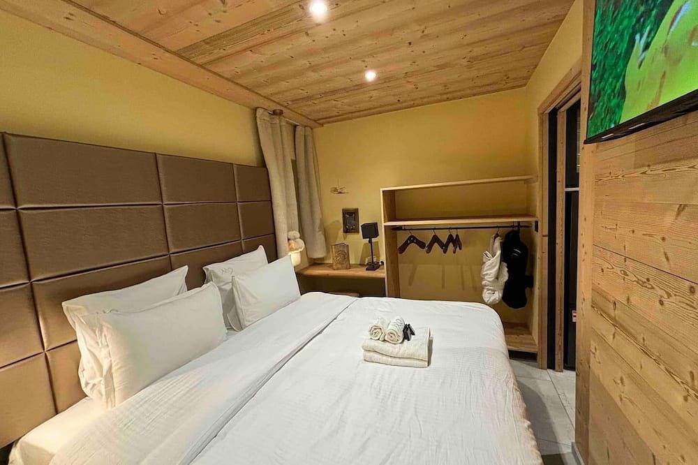 Ganze Wohnung, A cocoon for 2 in the mountains in Montriond, Les Portes du Soleil