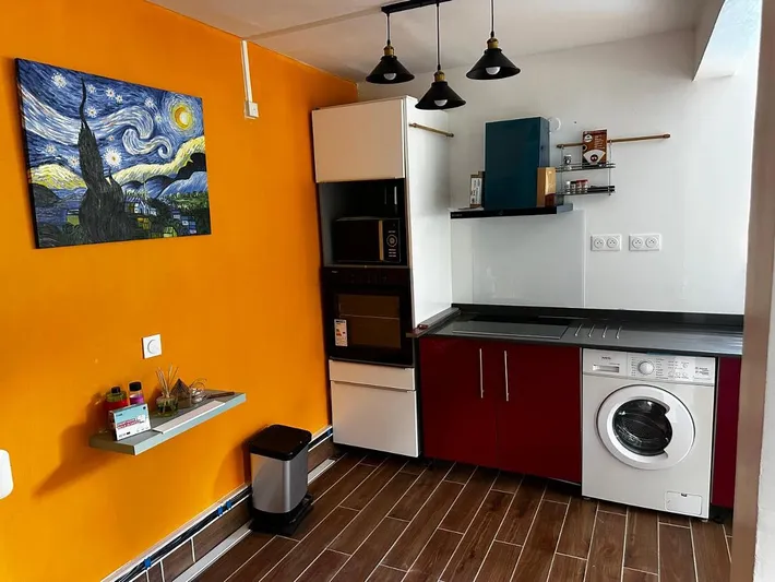 Apartamento de vacaciones para 6 personas, con vistas además de piscina y jardín - 1