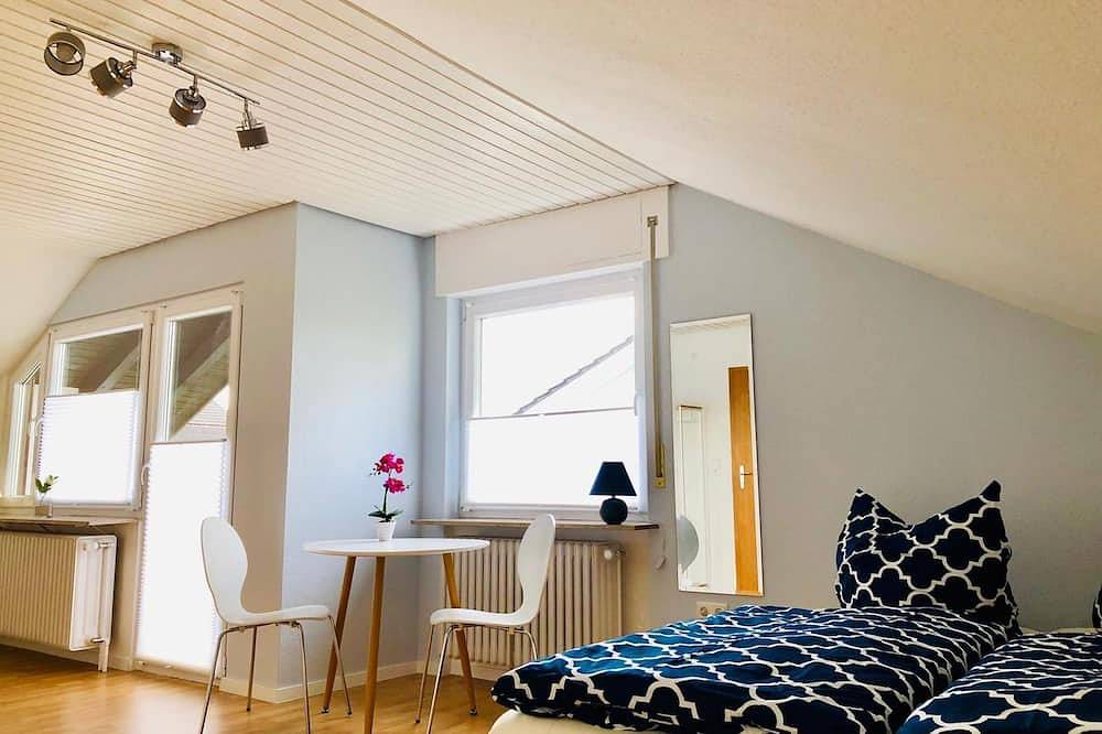Ganze Wohnung, Familien-/ Komfortzimmer mit Gemeinschaftsbad in Lauchringen, Südschwarzwald