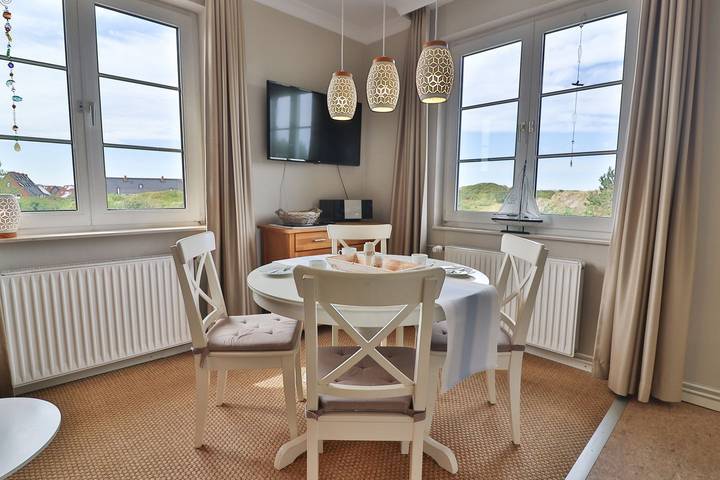 Ferienwohnung für 4 Personen, mit Balkon und Balkon/Terrasse sowie Garten und Ausblick auf Langeoog - 3