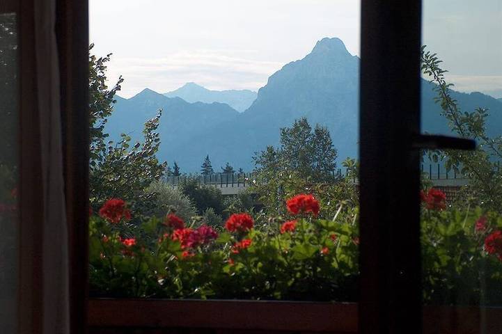 Ferienwohnung für 2 Personen, mit Garten und Balkon in Seeg