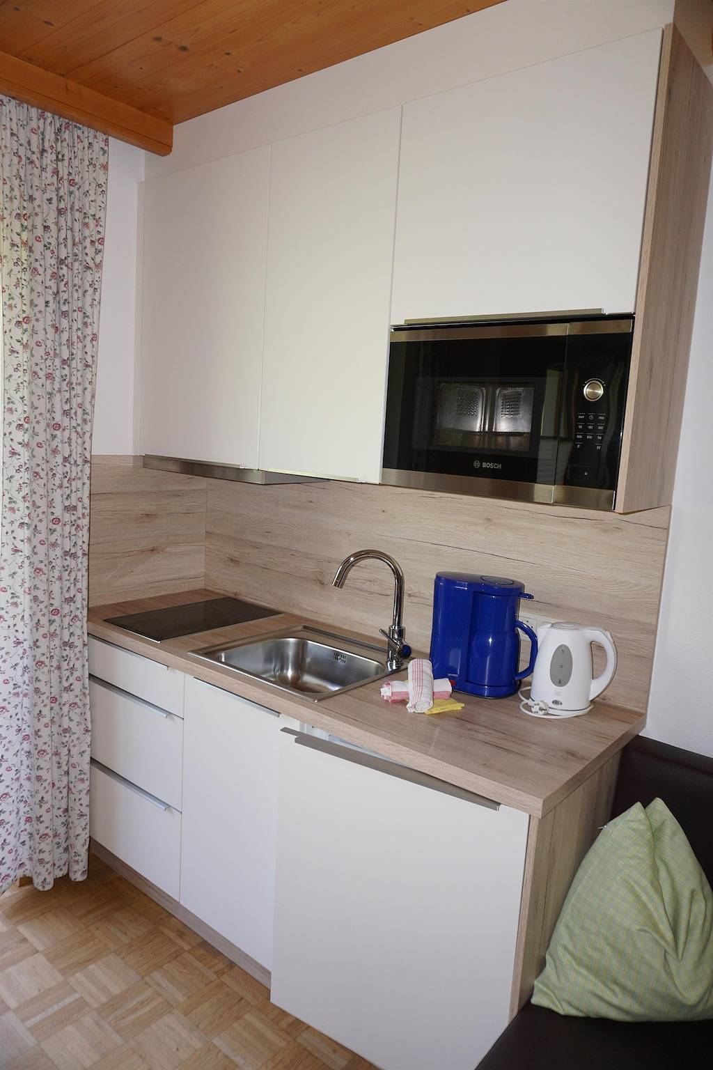 Ganze Ferienwohnung, N - 4 Appartement/Fewo, Dusche, Wc, Balkon in Maria Alm am Steinernen Meer, Maria Alm